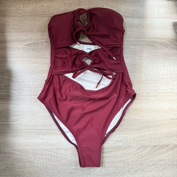 New Peony Free People Holiday One Piece Swimsuit Cut Out Swim Strapless Red Med - Picture 5 of 12